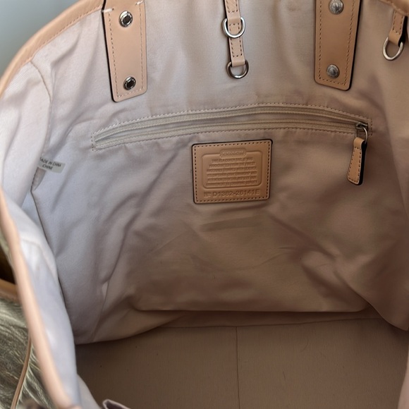COACH Champagne Gold Tote - Picture 10 of 16